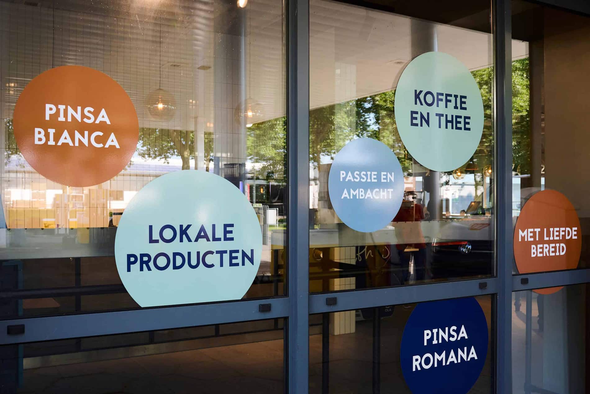 Contact opnemen met Jitha's Deli Emmeloord?