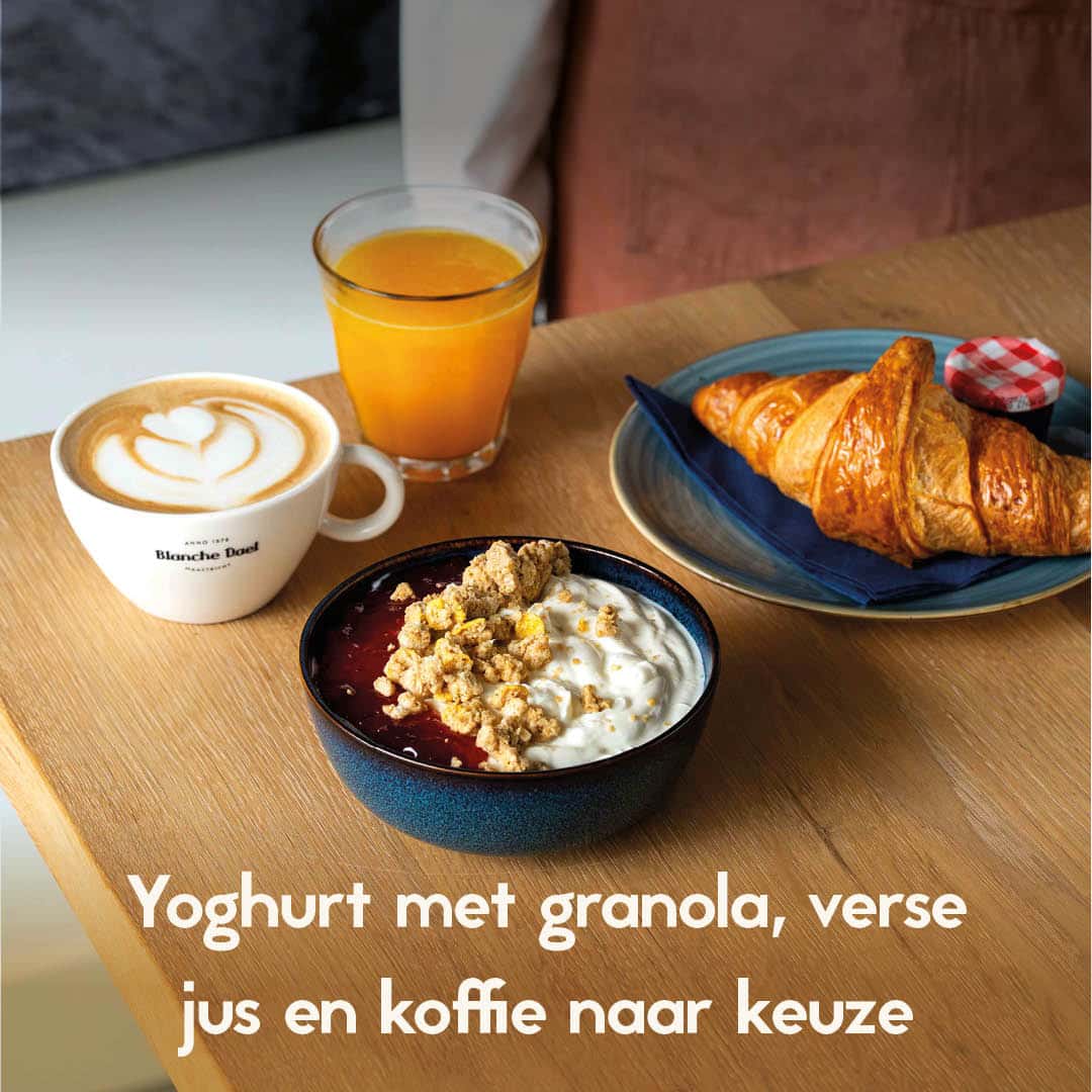 Jitha’s Ontbijt Yoghurt met granola